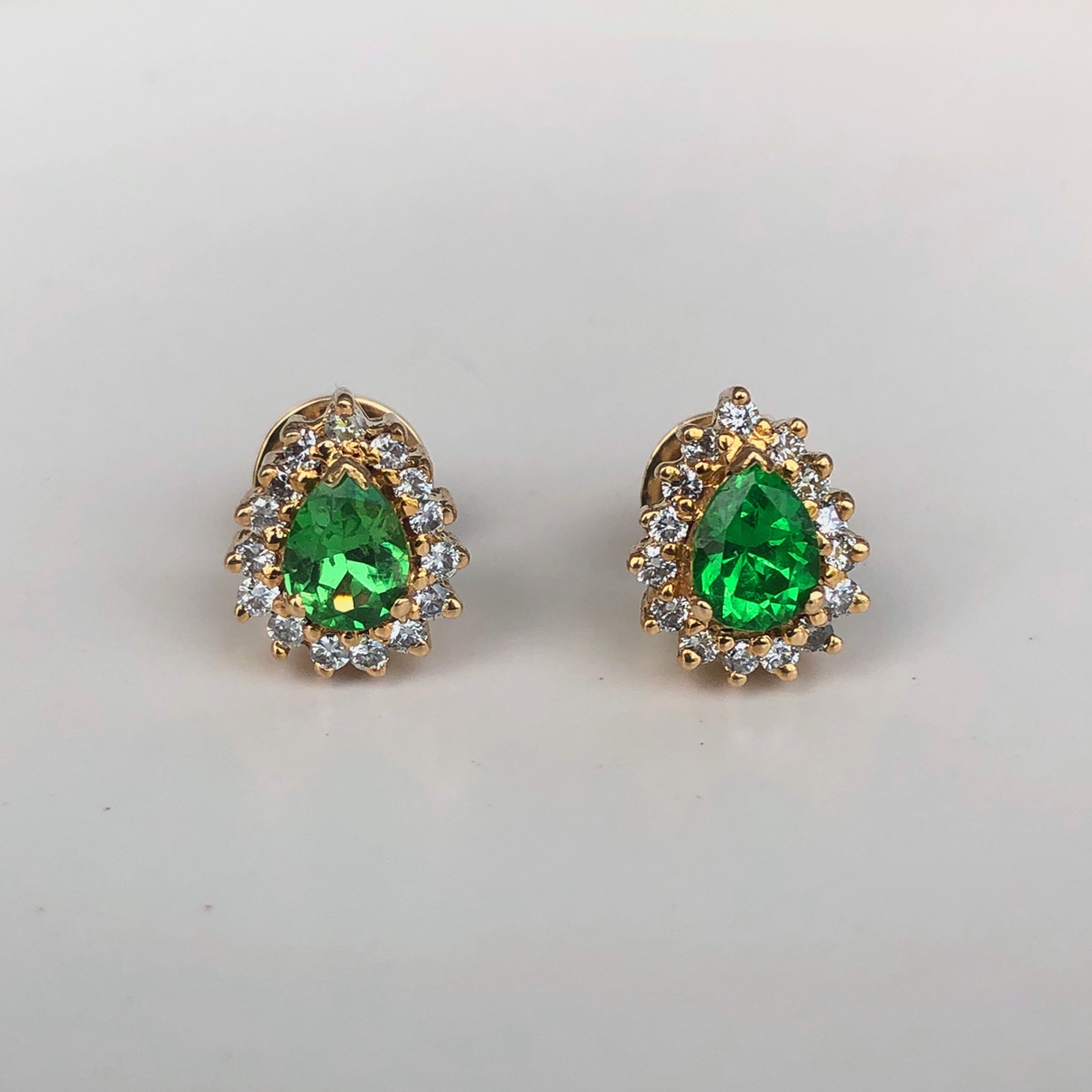 Tsavorites & Diamond 18 Karat Yellow Gold Stud Earrings - Image 3